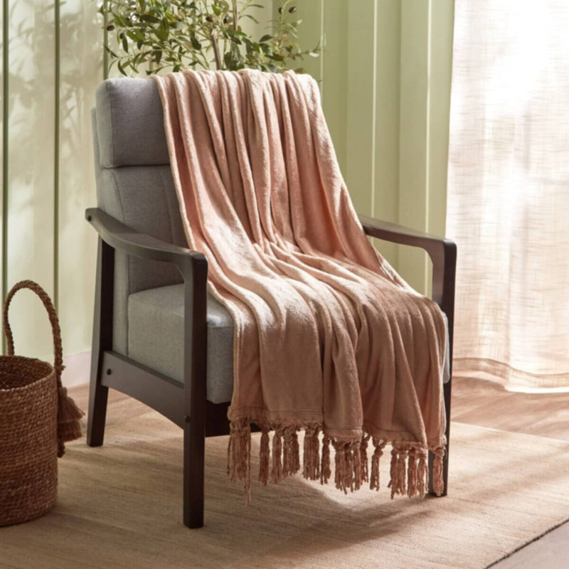 HOMEBOX | Lavish Diamond Embossed Throw - 130x180 cm | 166235457