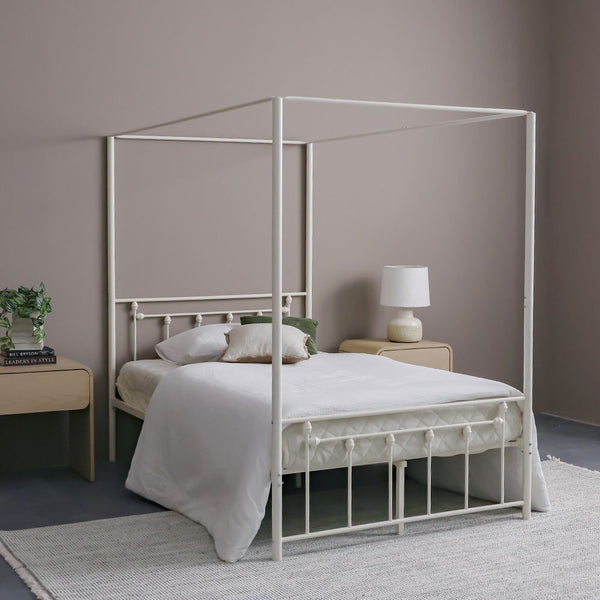 DANUBE | Bella Arrow 120x200 Metal Poster Bed White | 813300100153